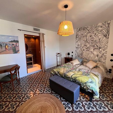Bed and Breakfast Les Baroudeurs De Saint Jean Екстер'єр фото