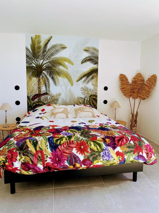 Bed and Breakfast Les Baroudeurs De Saint Jean Екстер'єр фото