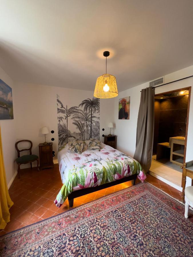Bed and Breakfast Les Baroudeurs De Saint Jean Екстер'єр фото
