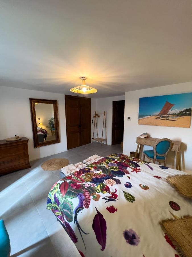 Bed and Breakfast Les Baroudeurs De Saint Jean Екстер'єр фото