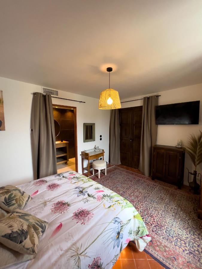 Bed and Breakfast Les Baroudeurs De Saint Jean Екстер'єр фото