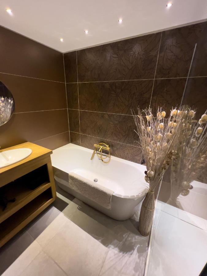 Bed and Breakfast Les Baroudeurs De Saint Jean Екстер'єр фото