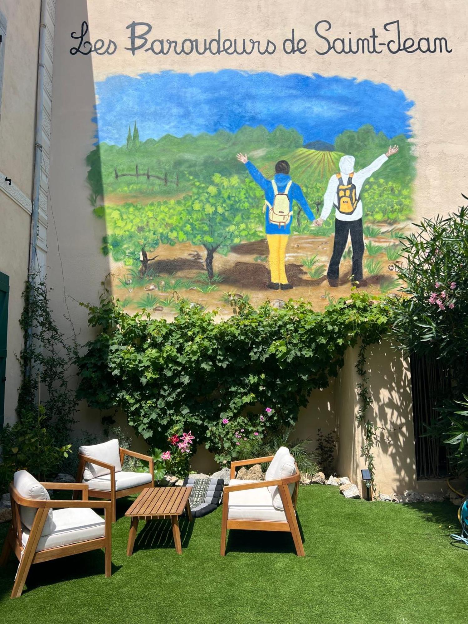 Bed and Breakfast Les Baroudeurs De Saint Jean Екстер'єр фото